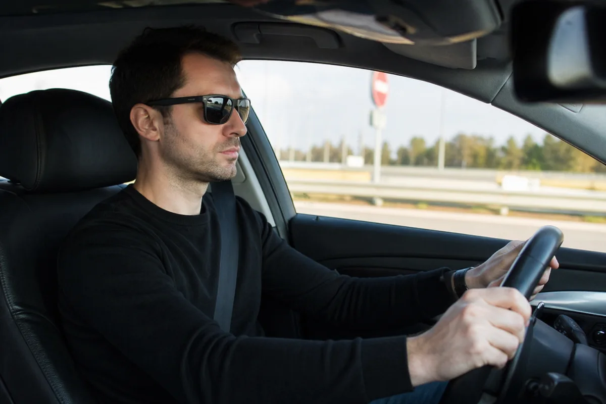 Подарок автомобилисту: идеи на день рождения, 23 февраля и День автомобилиста